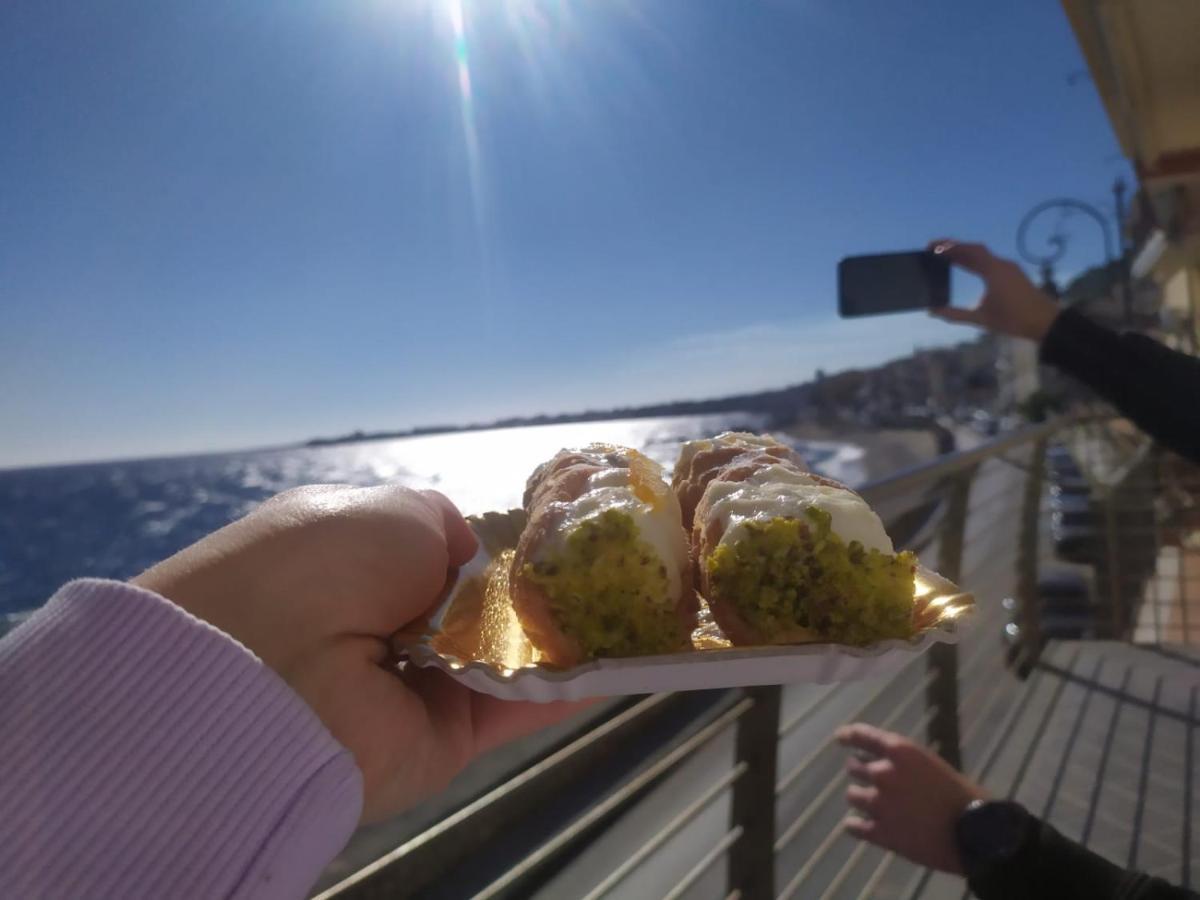 Taorminaxos Wonderful Seaview Daire Giardini Naxos Dış mekan fotoğraf